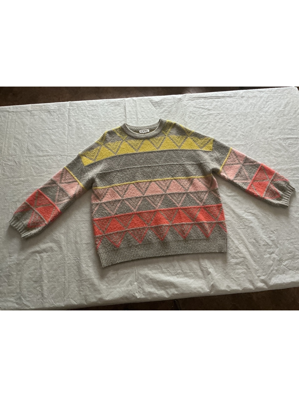 THML Geometric Intarsia Knit Crewneck Sweater Gray Orange Pink Yellow L